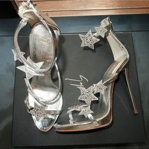 Star Giuseppe heels.